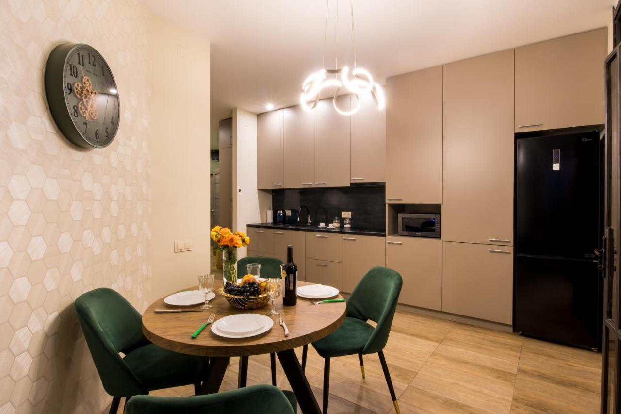 Hotelise L Bird Eye Apartment Erivan Exterior foto